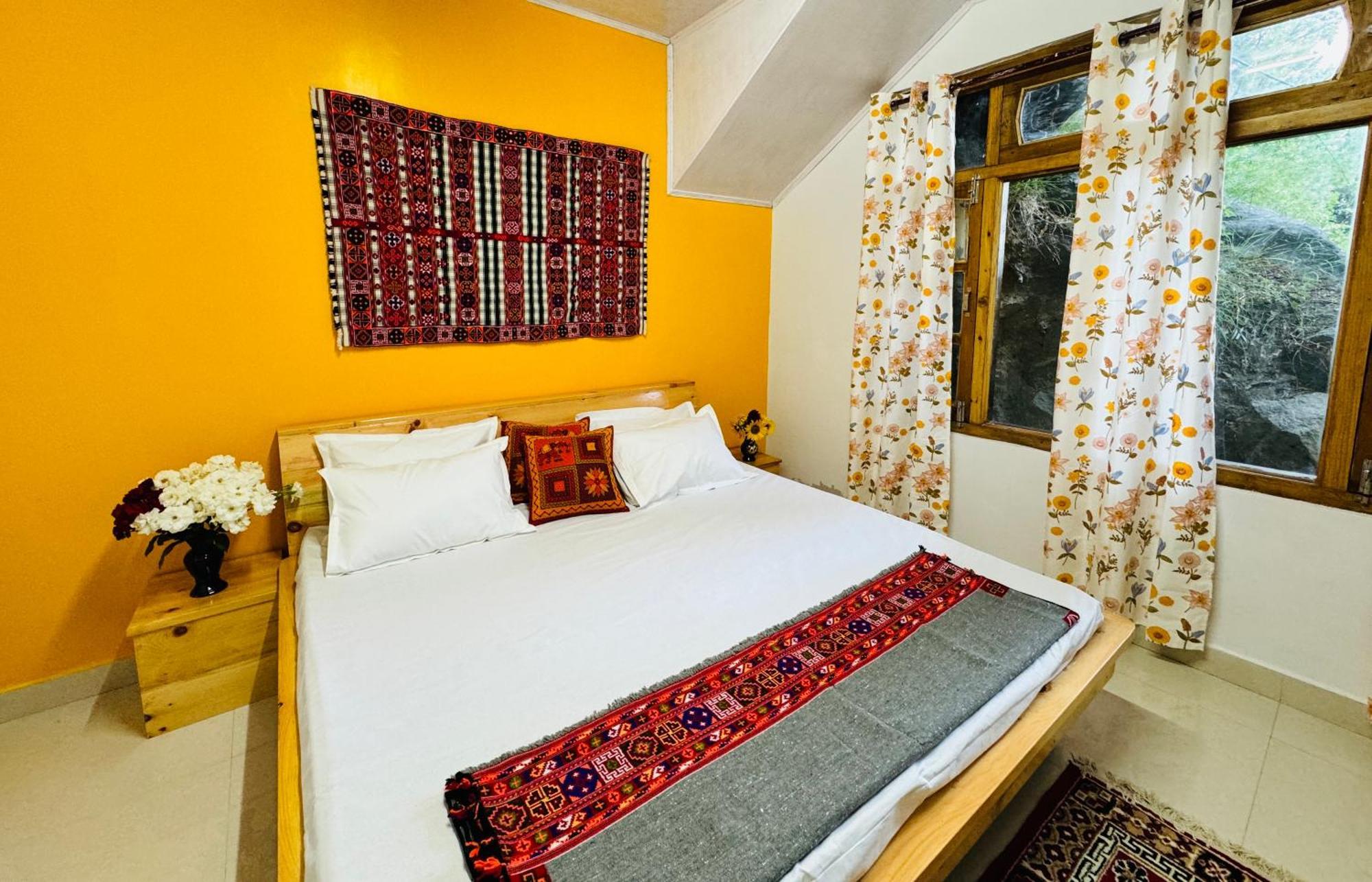 Pine View Retreat Homestay Kalpa Eksteriør bilde